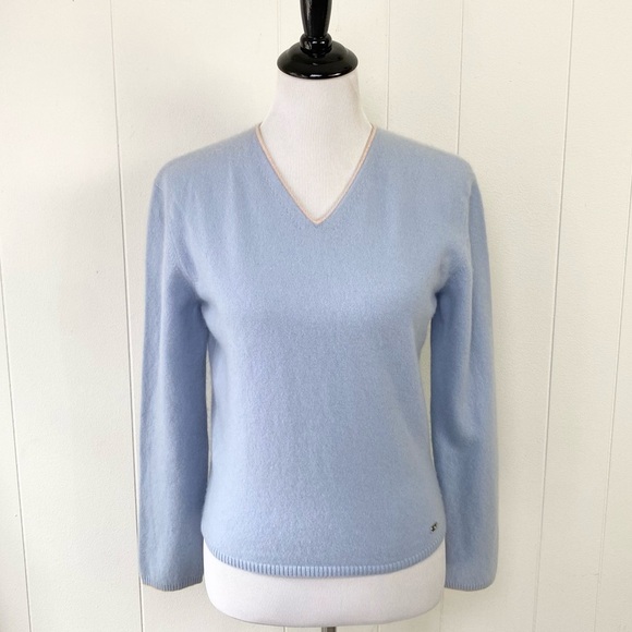 Bogner Light Blue V Neck 100% Cashmere Sweater Women’s Fitted Size 10 - Picture 1 of 12